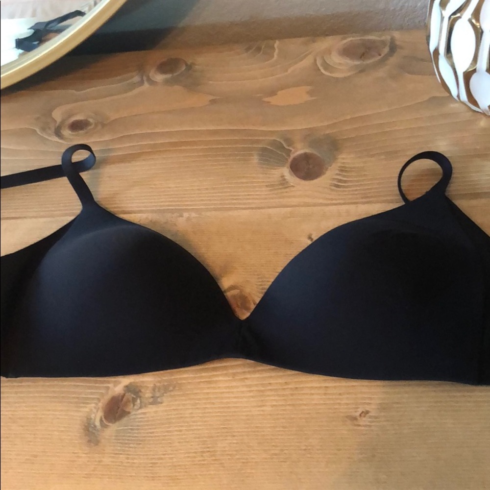 Brand new Lululemon bra 34B